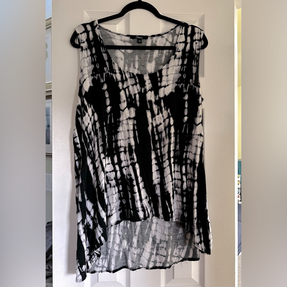 Strazzi woman's flowing tank top high low front/ back size XL